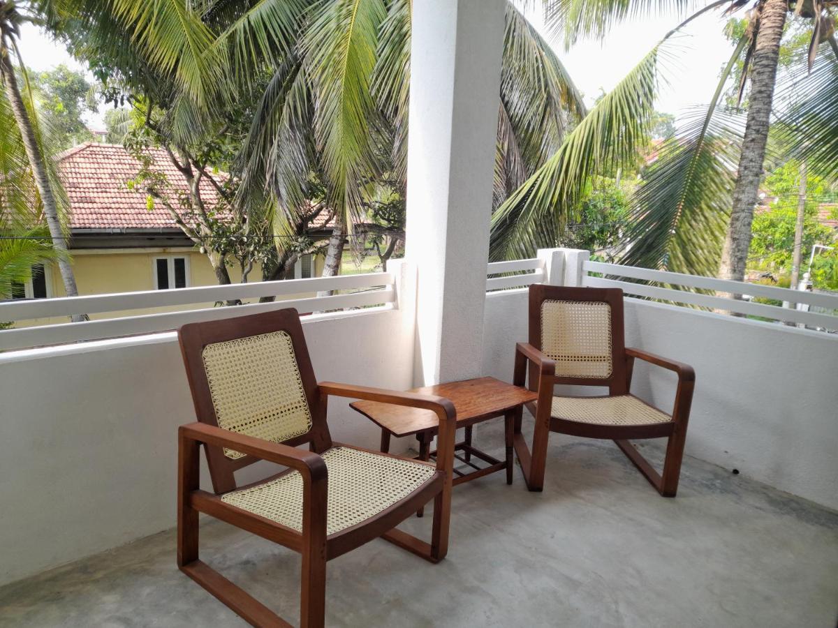 Gloria Inn Negombo Exterior foto